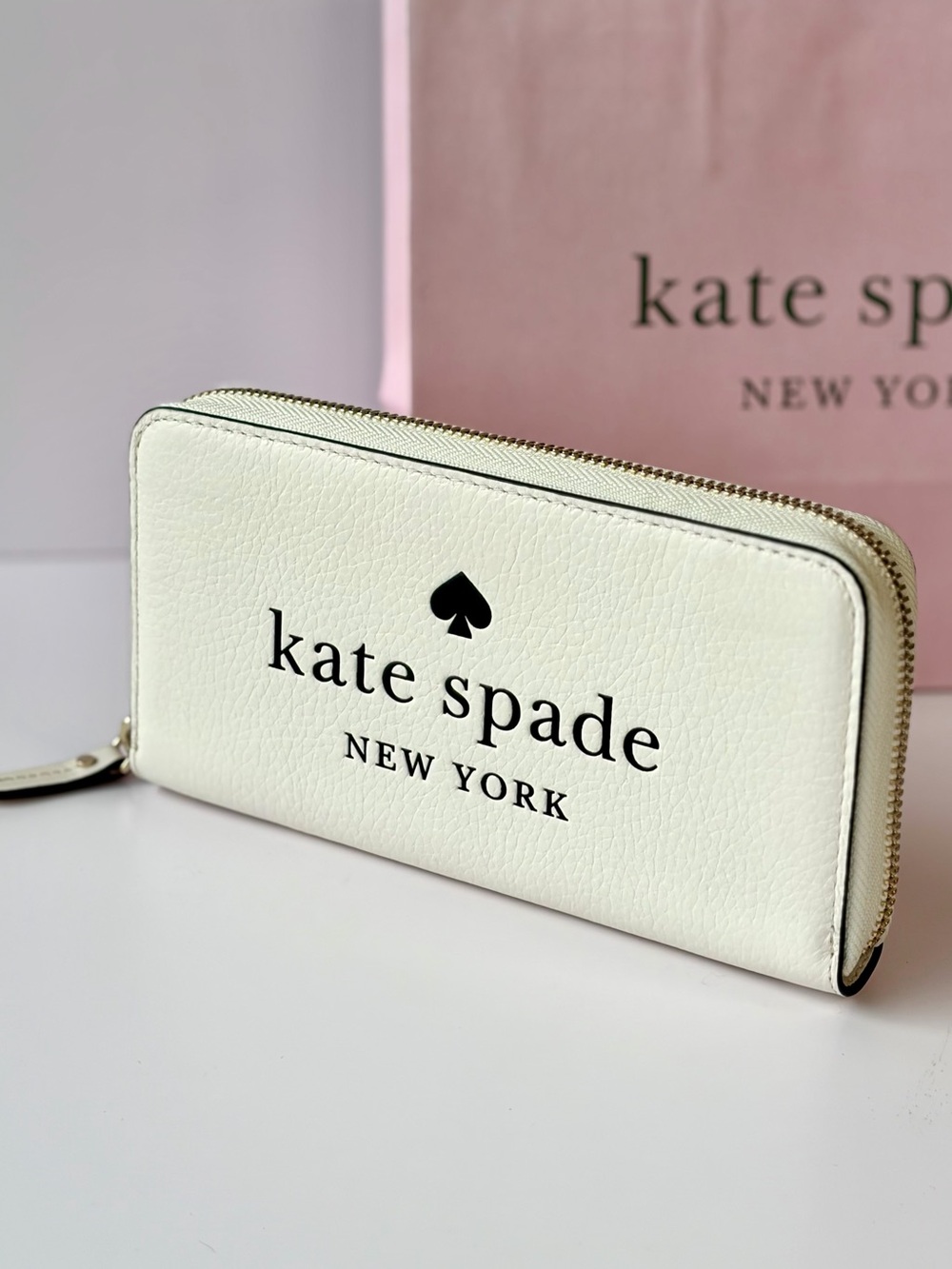 Kate Spade Ella Signature
Pebbled Leather Large
Continental Wallet Parchment